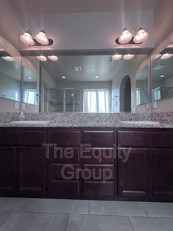 Building Photo - 2840 Channel Reef Ave