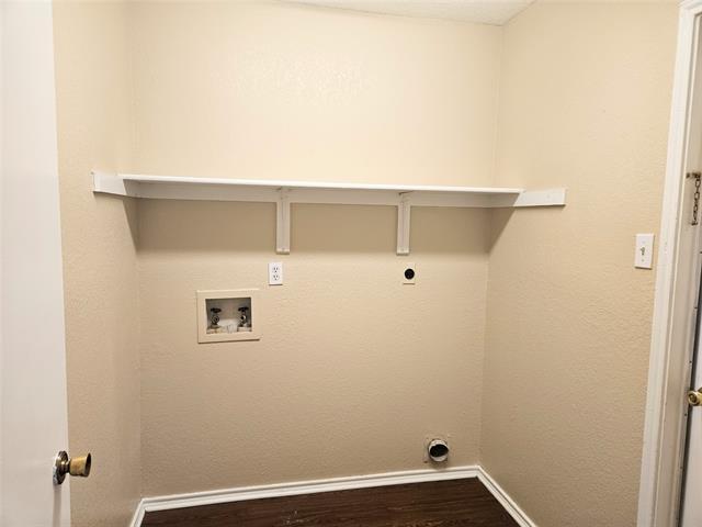 Building Photo - 3201 Fairmeadows Ln