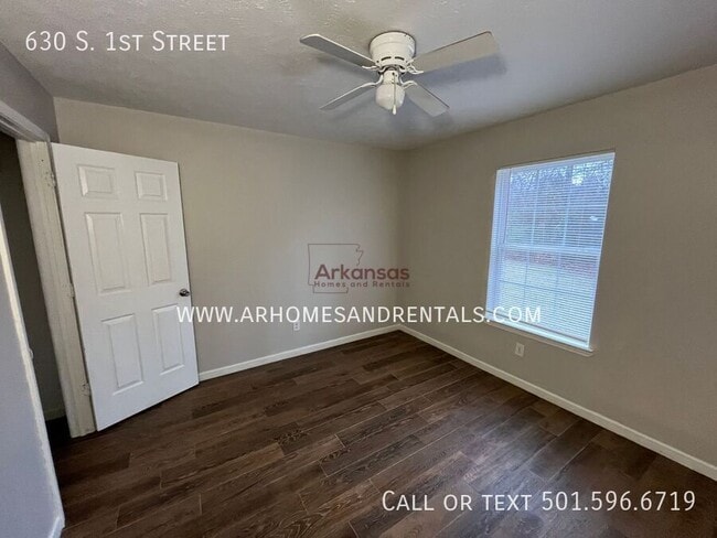 Building Photo - 630 S 1st St