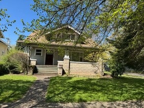 Building Photo - 2 Bedroom Unit in Downtown Eugene