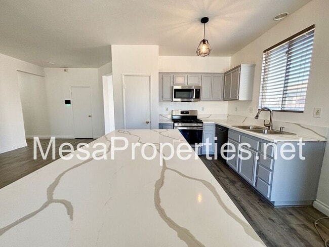 Building Photo - 13034 Lehigh Ct
