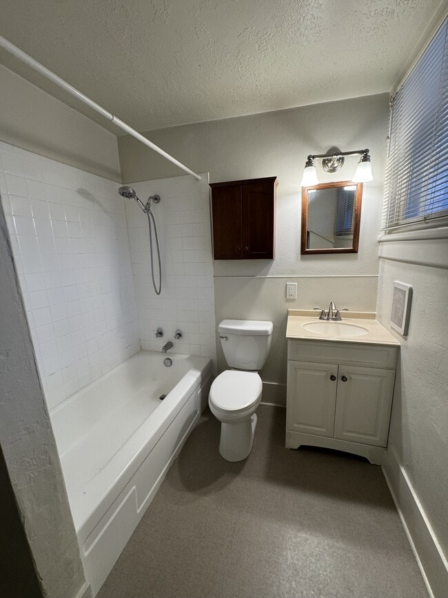 Building Photo - 426 Pueblo St