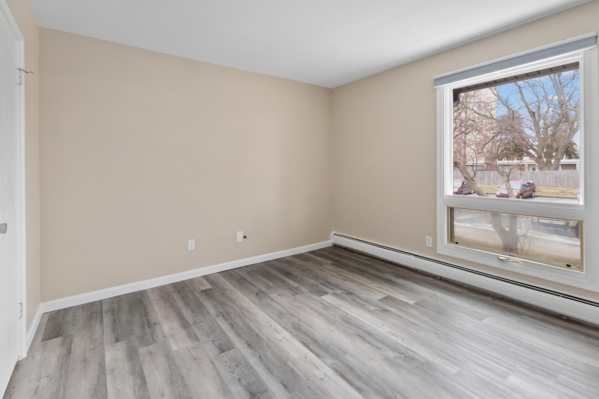 Building Photo - 1545 Cherboneau Pl