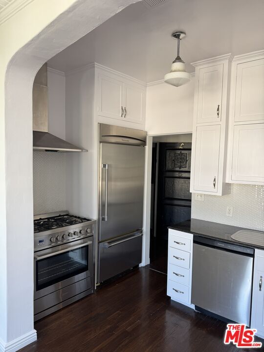 Building Photo - 1285 N Crescent Heights Blvd