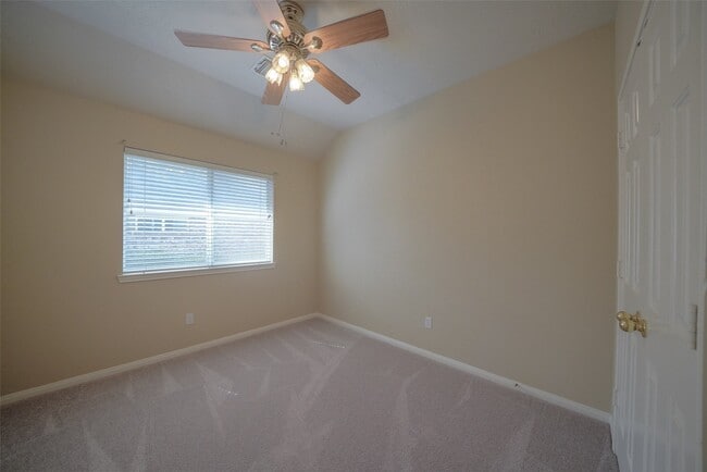 Building Photo - 39 Belcarra Pl