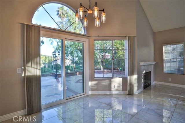 Building Photo - 176 Cll Renata