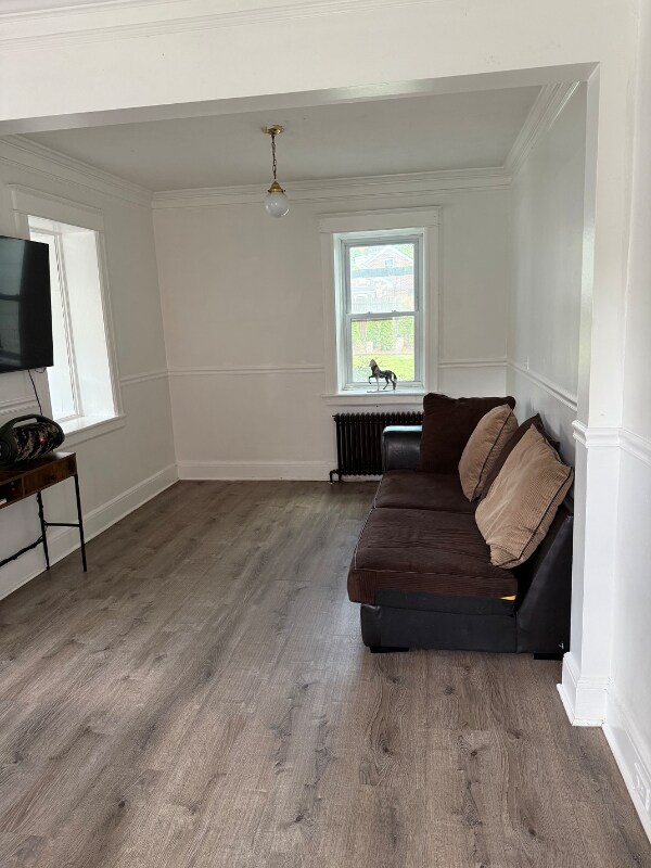 Building Photo - 8 Berges Ave
