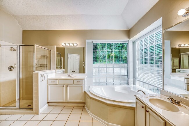Building Photo - 4022 N Dawn Cypress Ct