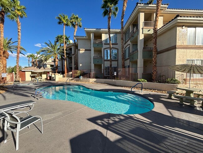Building Photo - 7143 S Durango Dr