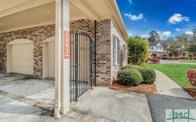 Building Photo - 1802 Woodside Ridge