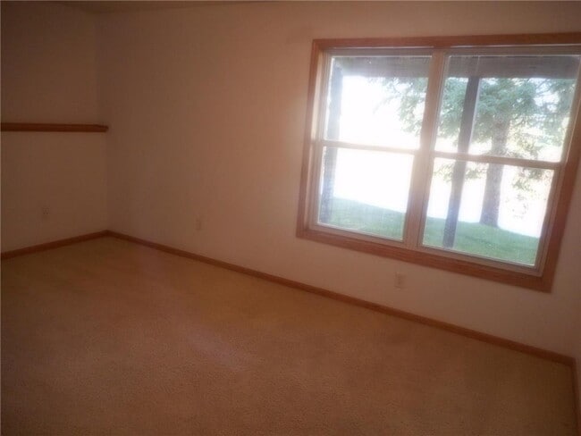 Building Photo - 4915 Olive Ln N