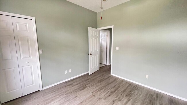 Building Photo - 210 41st St NE