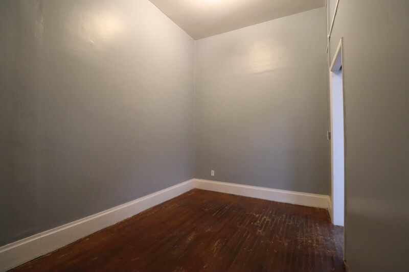 Building Photo - 1658 Iowa St