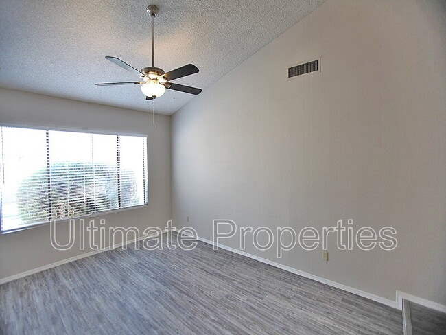 Building Photo - 7003 W Taro Ln