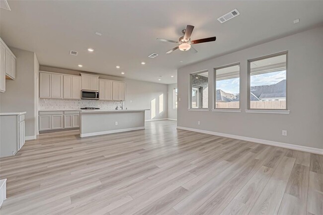 Building Photo - 3433 Acacia Grv Ln