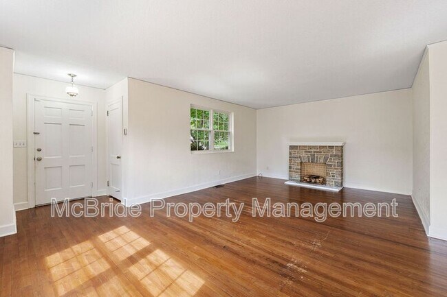 Building Photo - 105 Nut Grove Dr