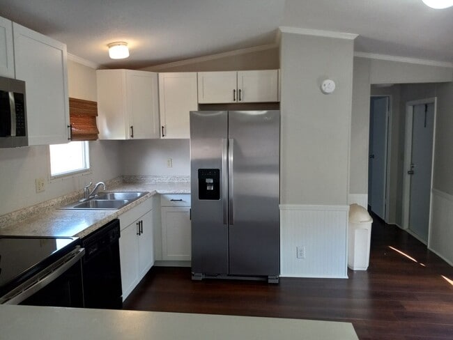 Building Photo - 2 Bedroom In Mount Sterling!