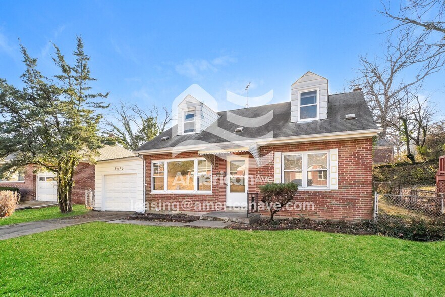 Building Photo - 6910 Groveland Dr