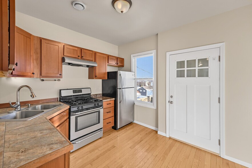 Building Photo - 2108 N 1st St