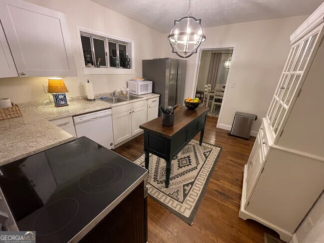 Building Photo - 161 Calhoun Rd