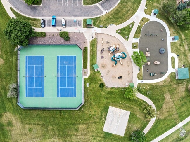 Building Photo - Stunning Fully Furnished Rental in Golden,...