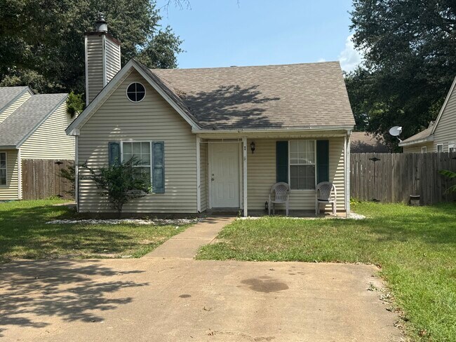 Building Photo - 96 Cottonwood Cove
