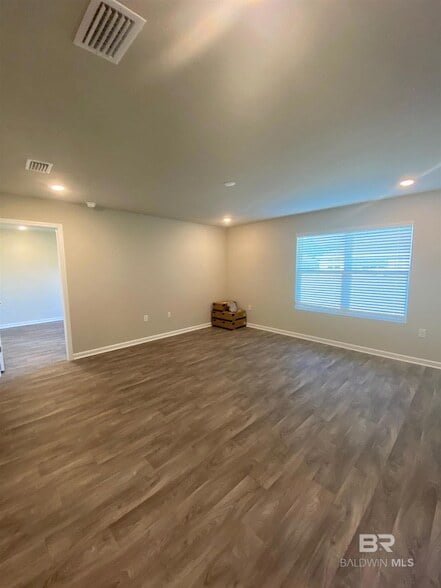 Building Photo - 270 Preston Wy