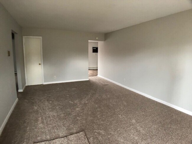 Building Photo - 9757-9763 Toth St. Bridgman