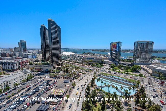 Building Photo - Spectacular Marina District 3-Bedroom Pent...