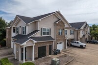 Building Photo - Villas at Houston Levee West