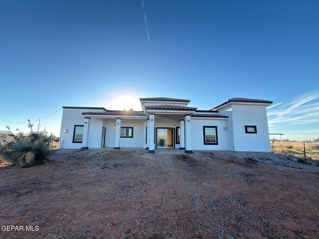 Building Photo - 5466 Buffalo Creek Dr