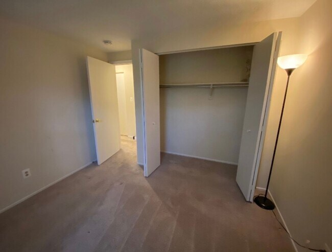 Building Photo - 7726 Acrocomia Dr
