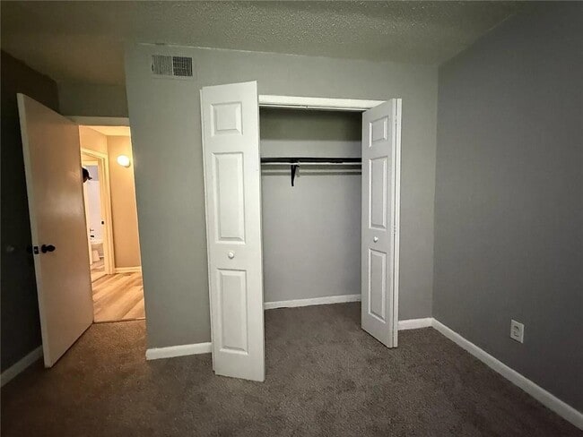 Building Photo - 20 Quail Run