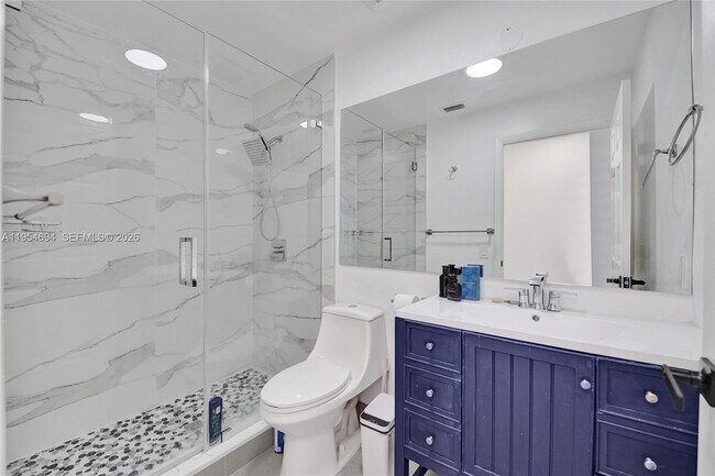 Building Photo - 1367 Camellia Cir