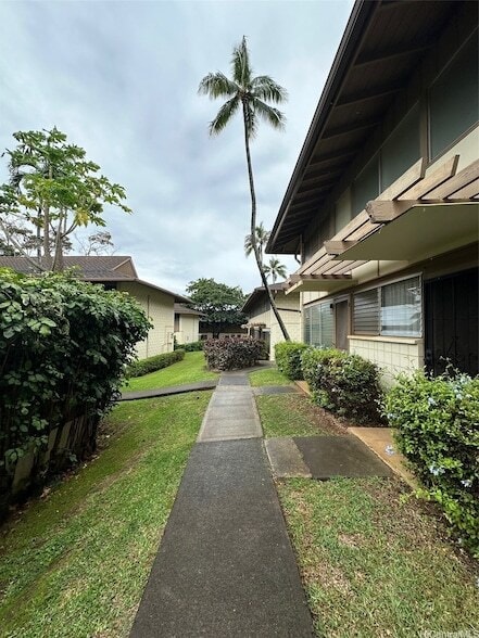 Building Photo - 4894 Kilauea Ave