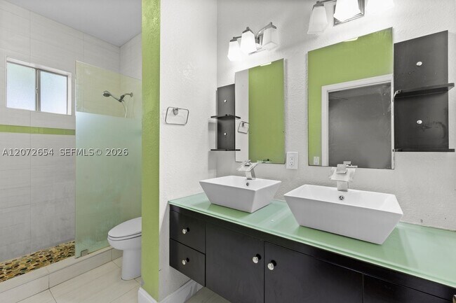 Building Photo - 7929 Tuscany Dr