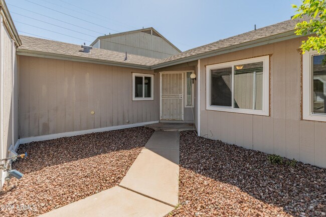 Building Photo - 7034 S 42nd St