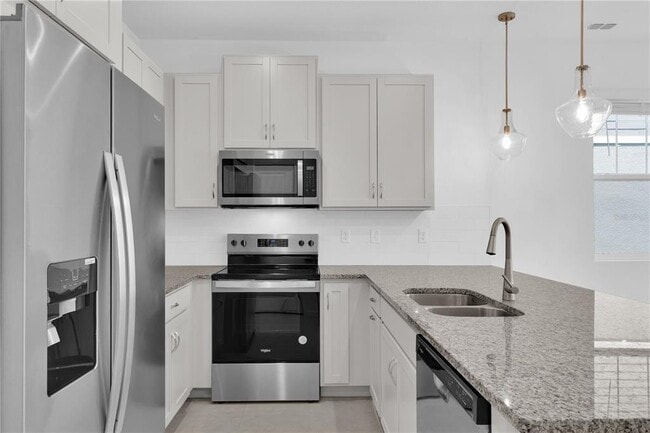 Building Photo - 9656 Peace Dr