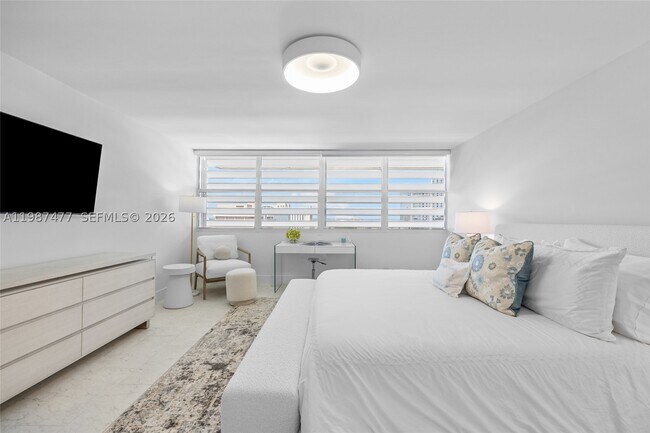 Building Photo - 400 N Flagler Dr