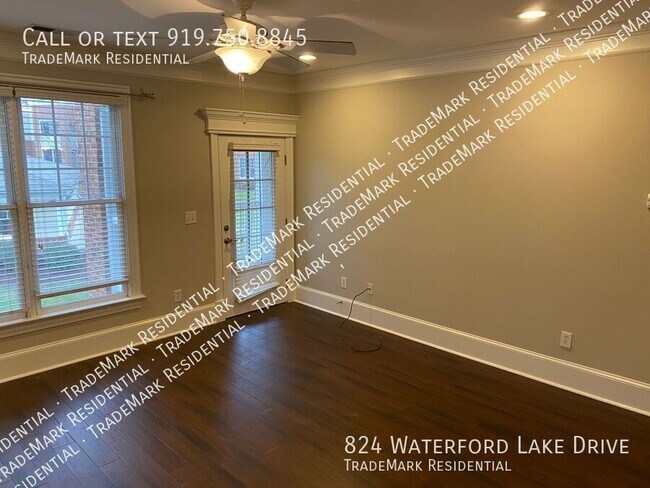 Building Photo - 824 Waterford Lake Dr