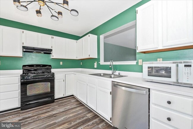 Building Photo - 7130 Oberlin Cir