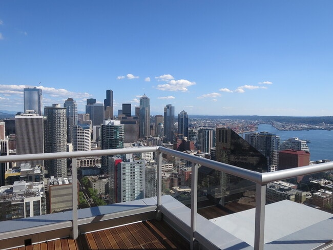 Building Photo - Insignia Condominiums ~ South Lake Union/B...