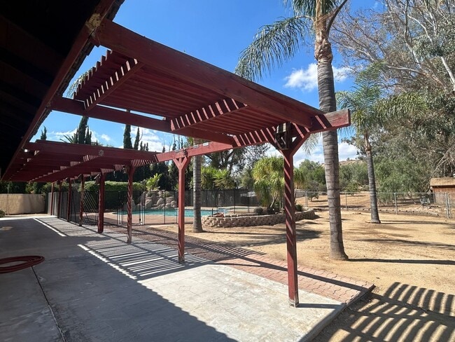 Building Photo - Reche Canyon Home with a Pool