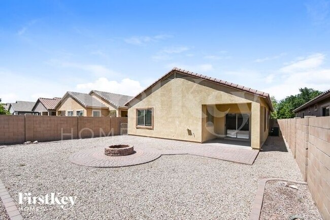 Building Photo - 4191 E Velasco St