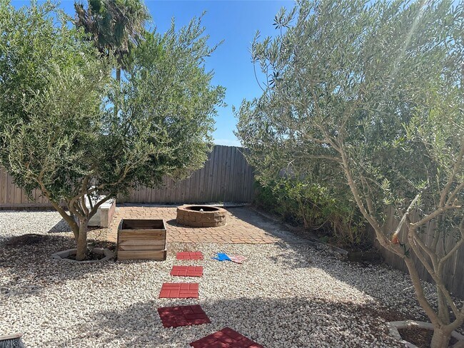 Building Photo - 14833 Cobo De Bara Cir