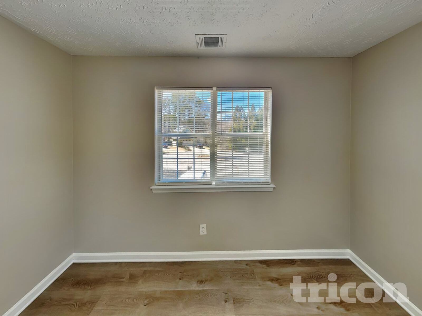 Building Photo - 55 Braelinn Creek Ct