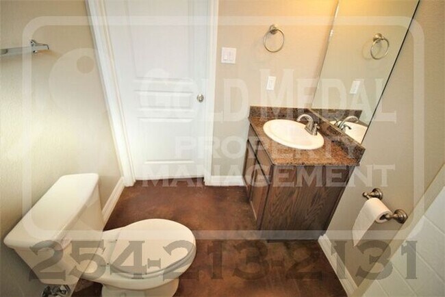 Building Photo - 1017 S 9th St