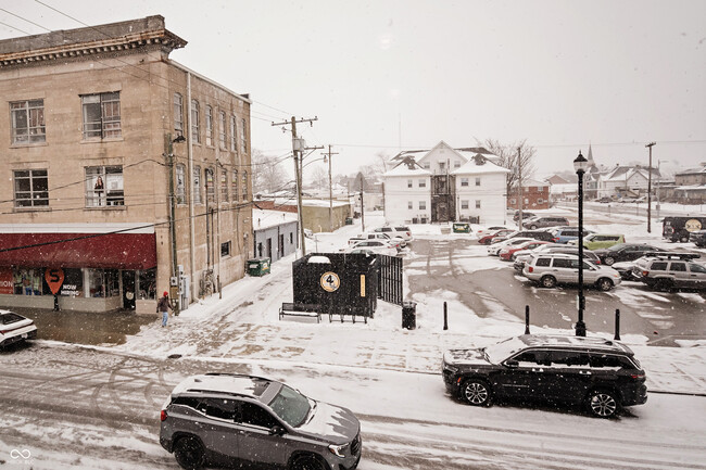 Building Photo - 114 S Meridian St