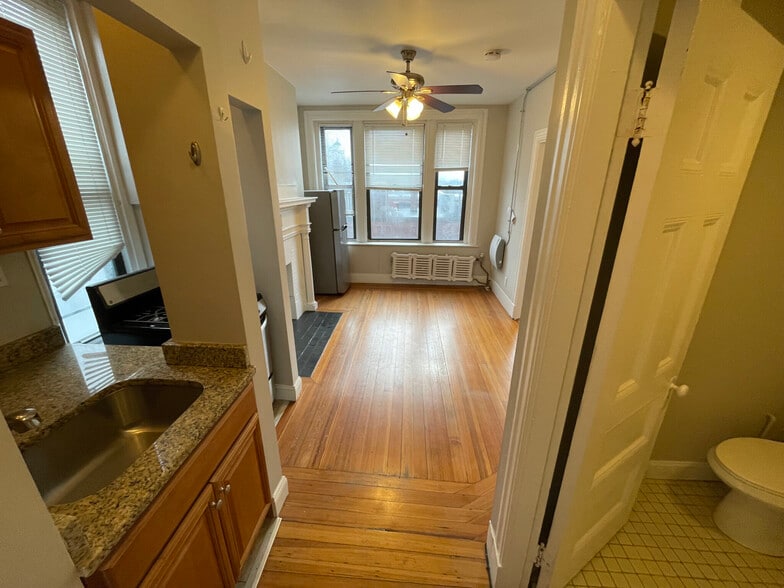 Building Photo - 50 JFK St