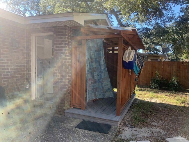 Building Photo - 2864 Villa Woods Cir